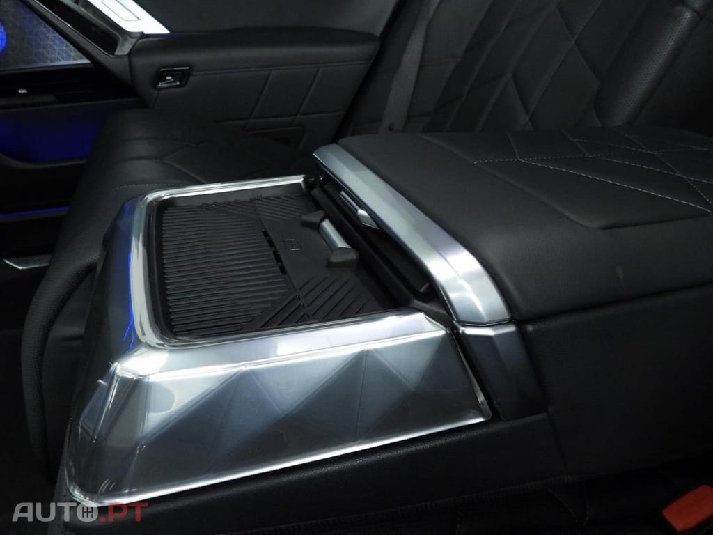 BMW 750 e xDrive