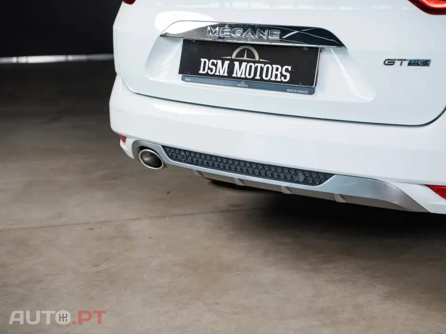 Renault Mégane Sport Tourer 1.5 Blue dCi GT Line — fotografia 10