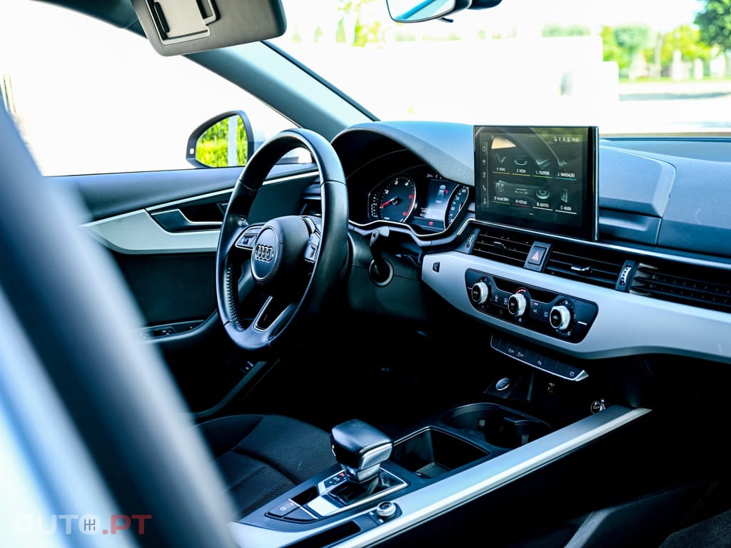 Audi A4 2.0 TDI Design S tronic