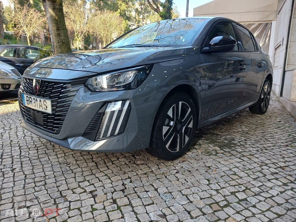 Peugeot 208 1.2 Hybrid Allure e-DCS6