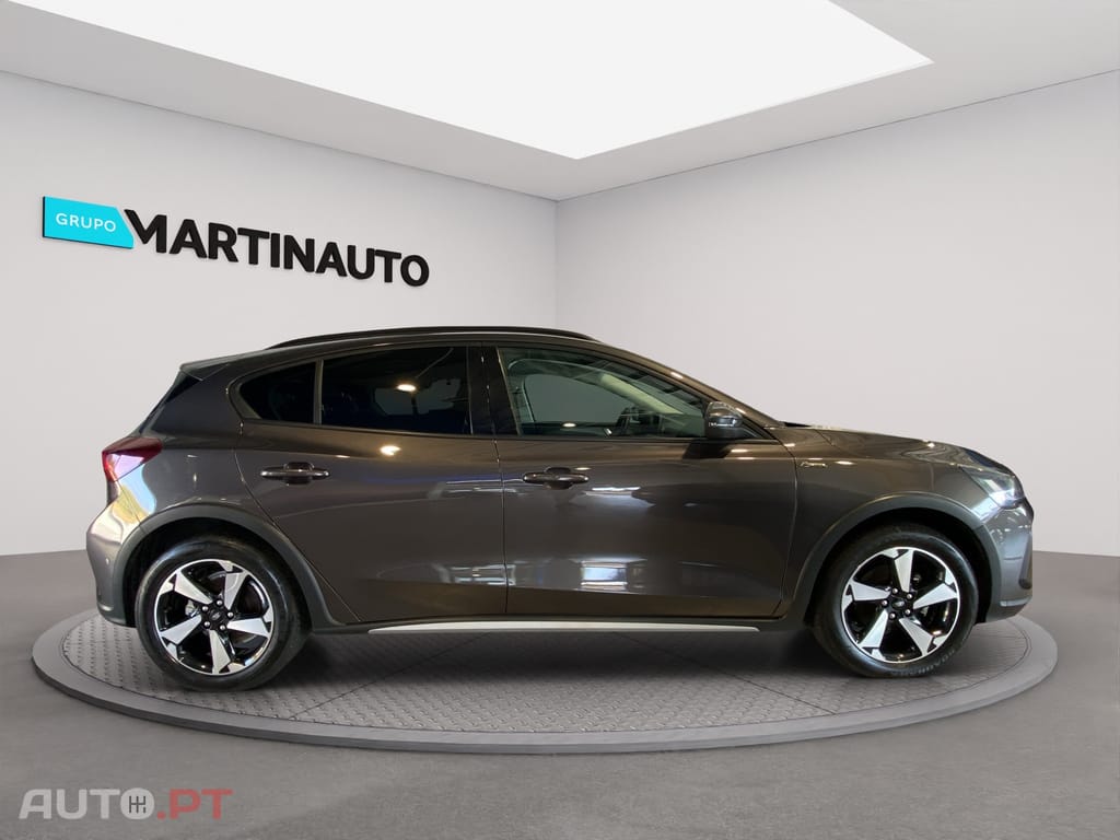 Ford Focus 1.0 EcoBoost MHEV Active
