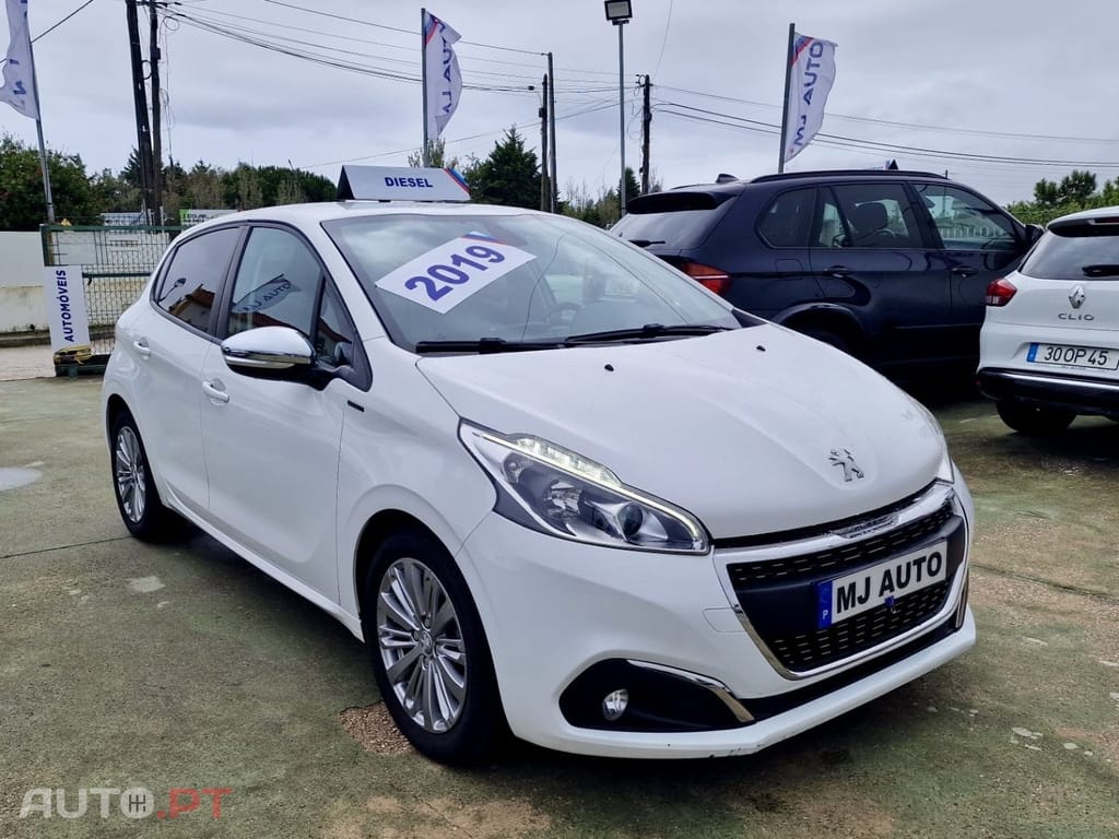 Peugeot 208 1.5 BlueHDi Signature