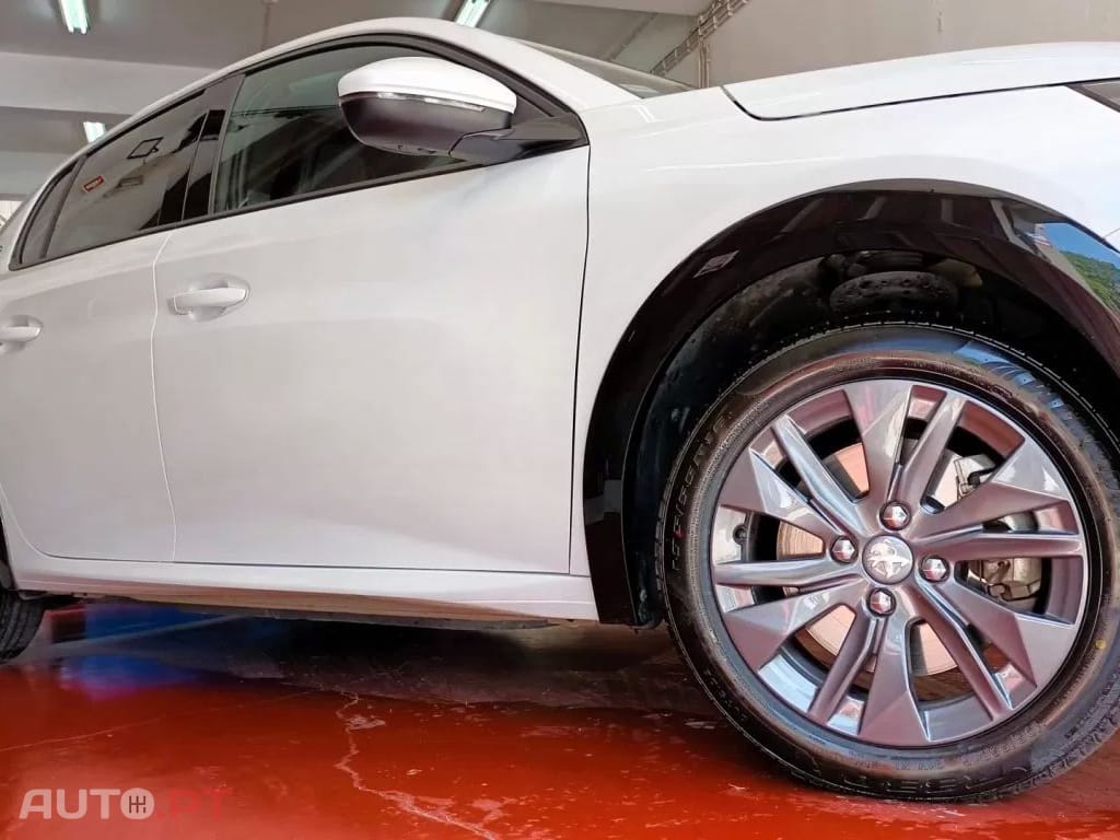 Peugeot E-208 Allure Pack