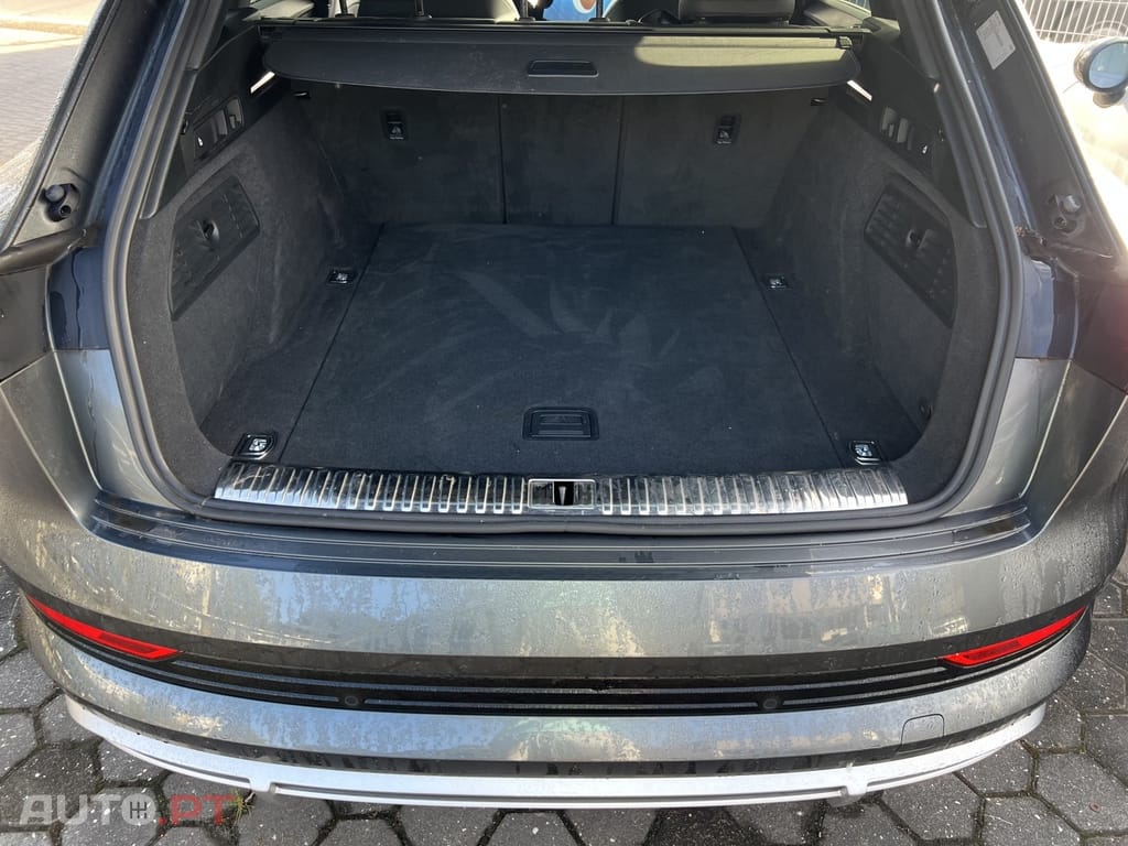 Audi E-Tron 55 quattro S line