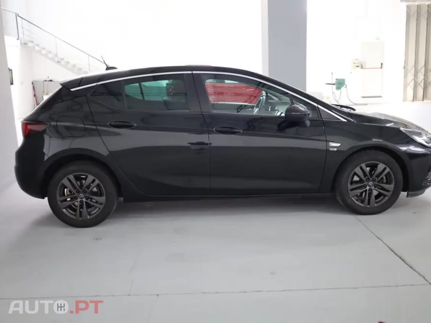 Opel Astra 1.7 CDTI Executive Start/Stop
