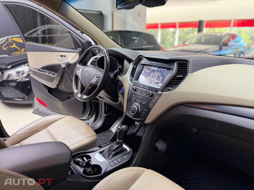 Hyundai Santa Fe 2.2 CRDi Premium 4WD Aut.