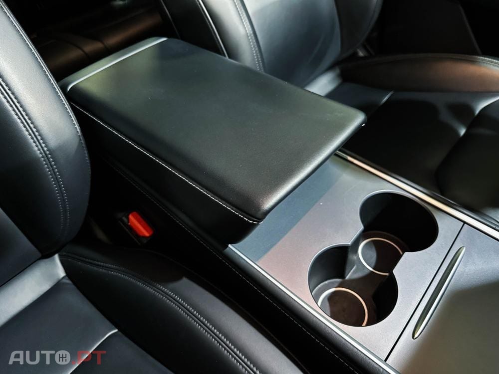 Tesla Model Y Long Range Dual Motor AWD