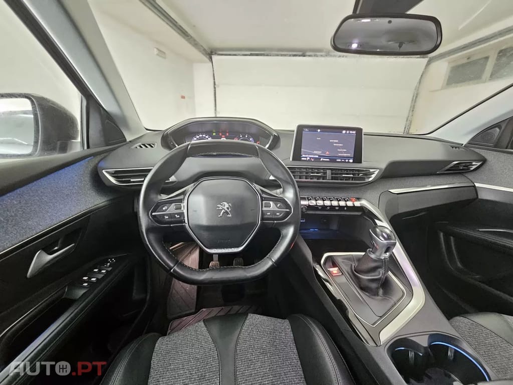 Peugeot 5008 1.5 BlueHDi Allure Baixo Consumo