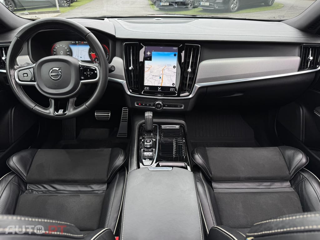 Volvo V90 2.0 T8 PHEV R-Design AWD