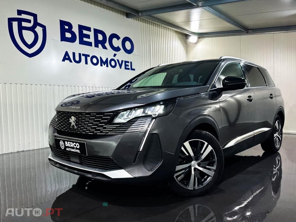 Peugeot 5008 Hybrid 136 E-DCS6