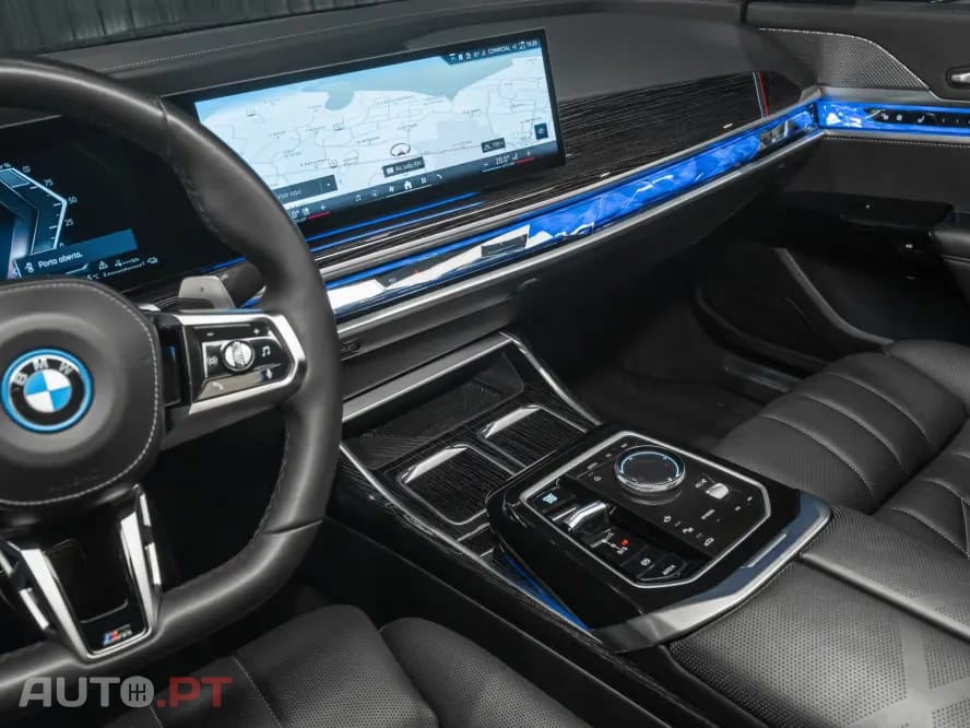 BMW 750 750e xDrive Pack Desportivo M