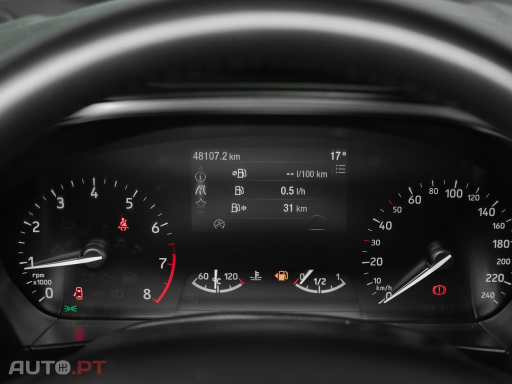 Ford Focus 1.0 EcoBoost MHEV Titanium