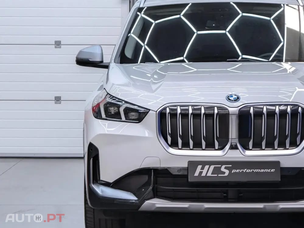 BMW X1 xDrive25e xLine — fotografia 20