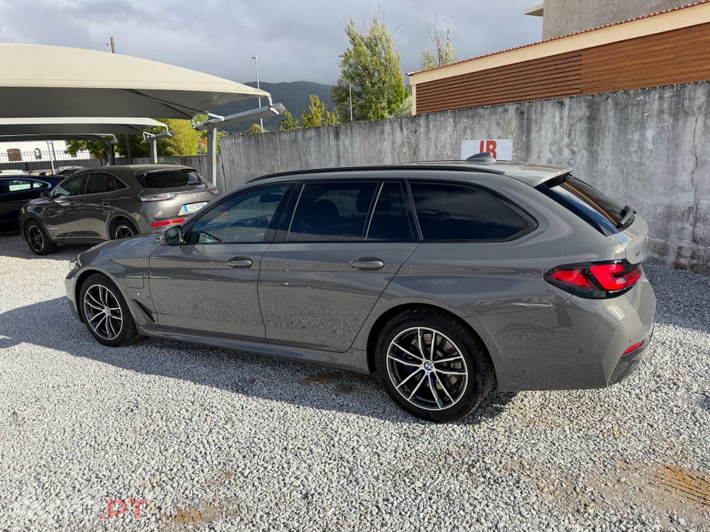 BMW 530 e Pack Desportivo M