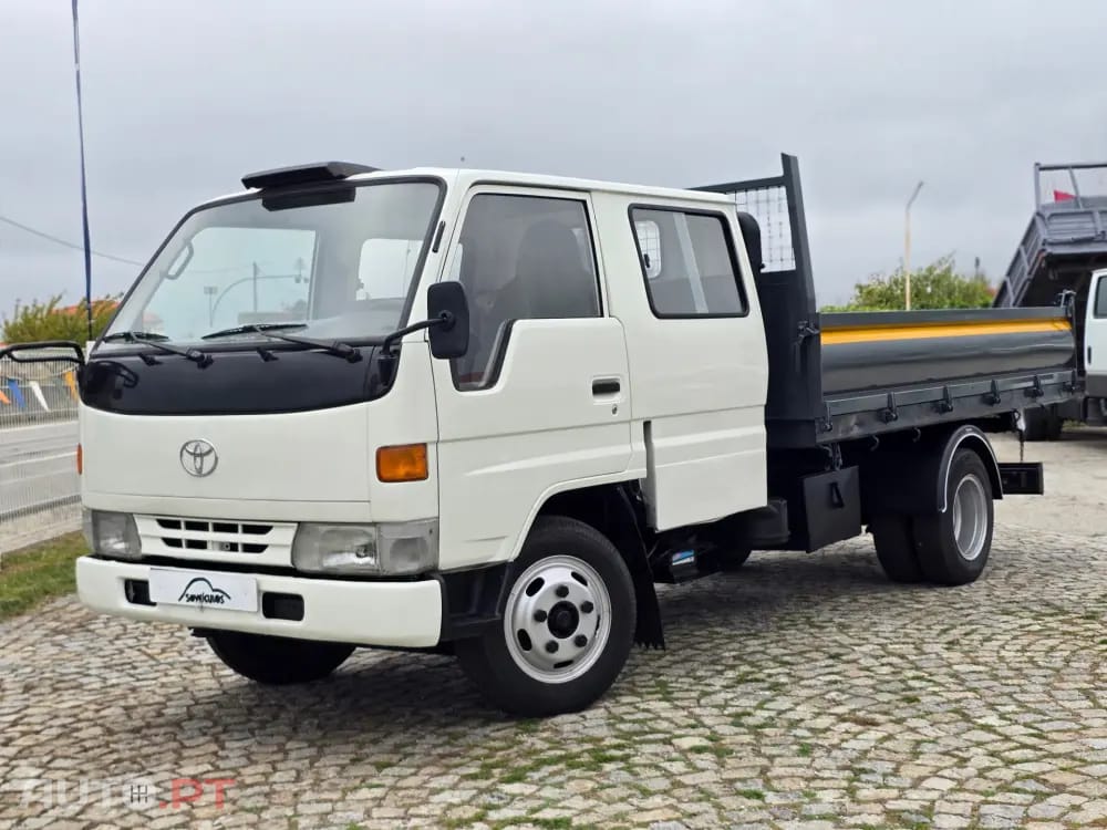 Toyota Dyna 250 (31BUE4) 3.5