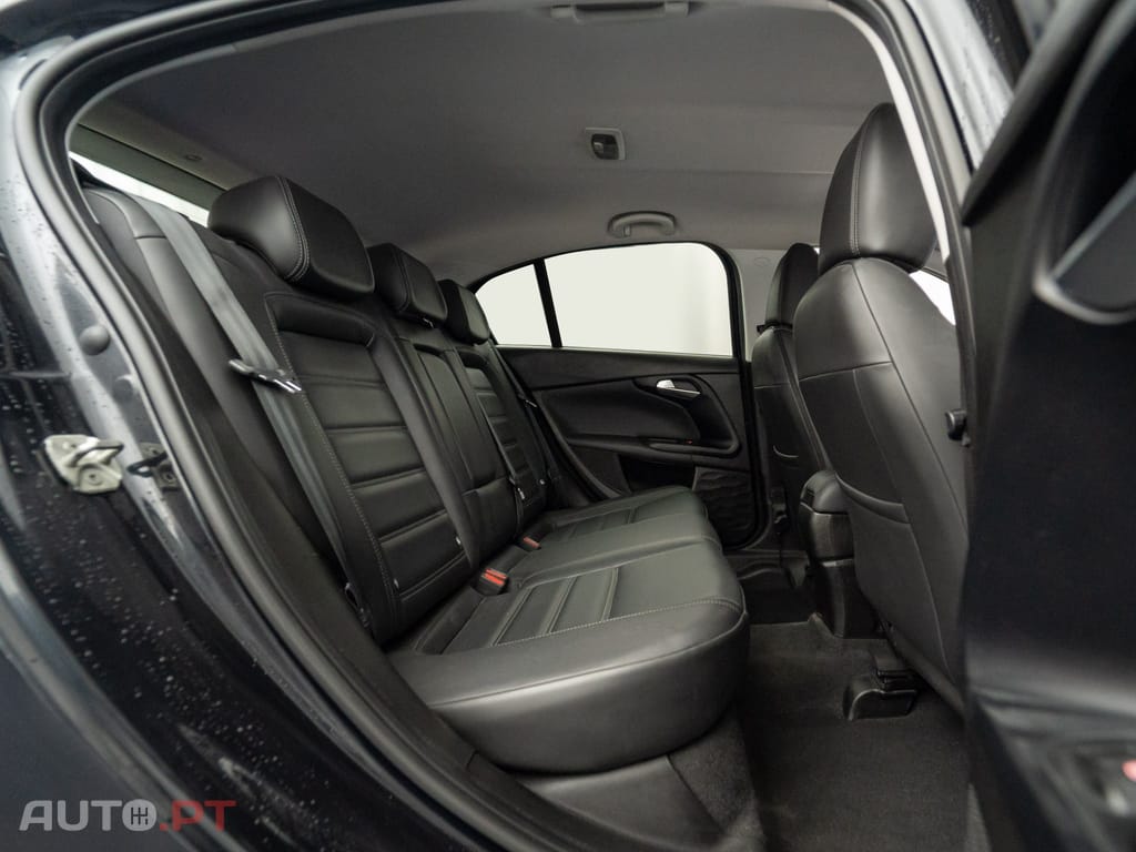 Fiat Tipo 1.3 M-Jet Lounge