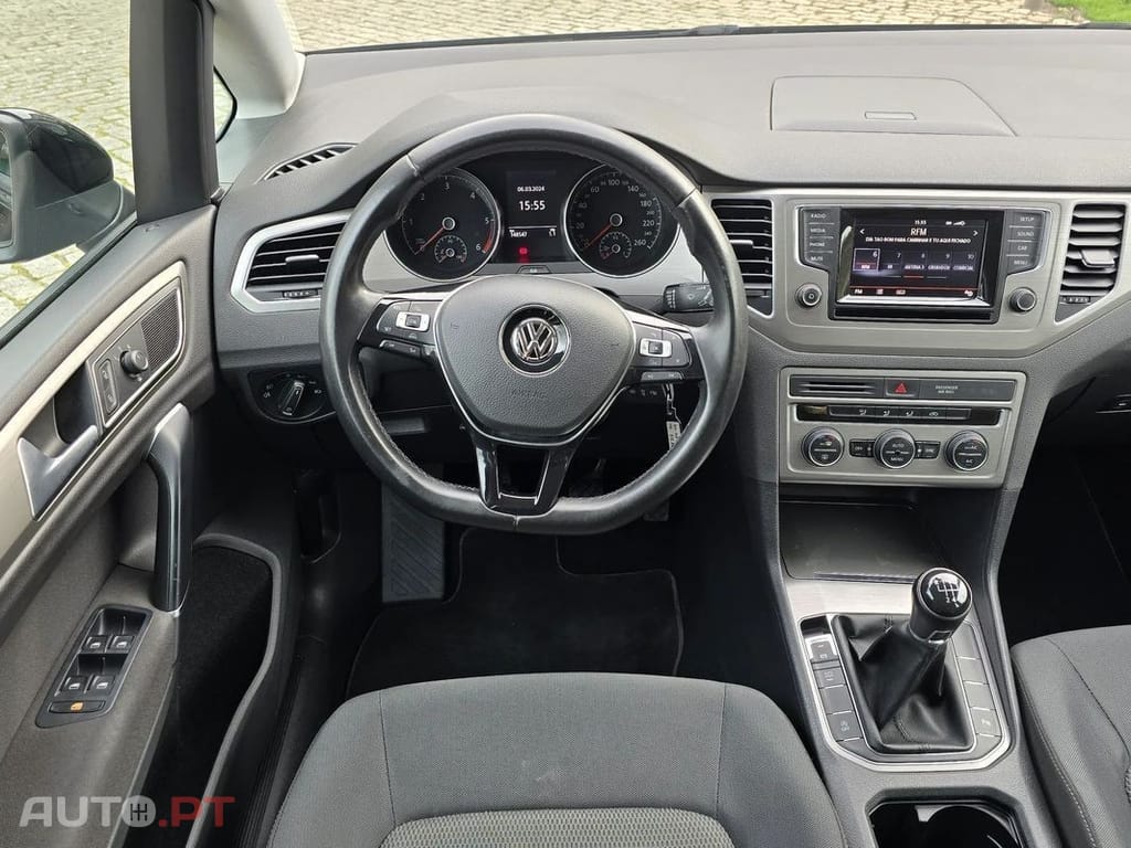 Volkswagen Golf Sportsvan 1.6 TDI Confortline BlueMotion