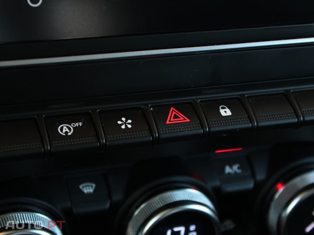 Renault Captur 1.0 TCe Techno Bi-Fuel