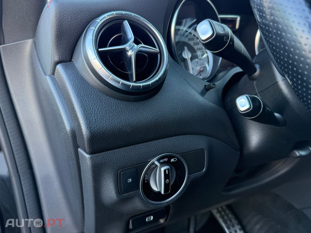 Mercedes-Benz CLA 220 CDI AMG Line Aut.