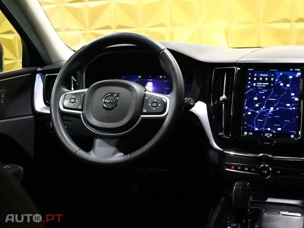 Volvo XC60 2.0 B4 Momentum