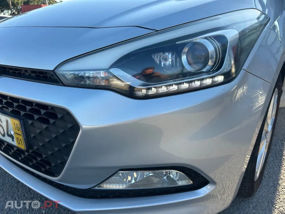 Hyundai i20 1.1 CRDi Comfort+Pack Look+JLL16