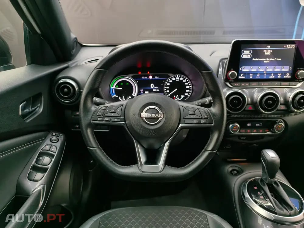 Nissan Juke 1.6 Hybrid N-Design Black