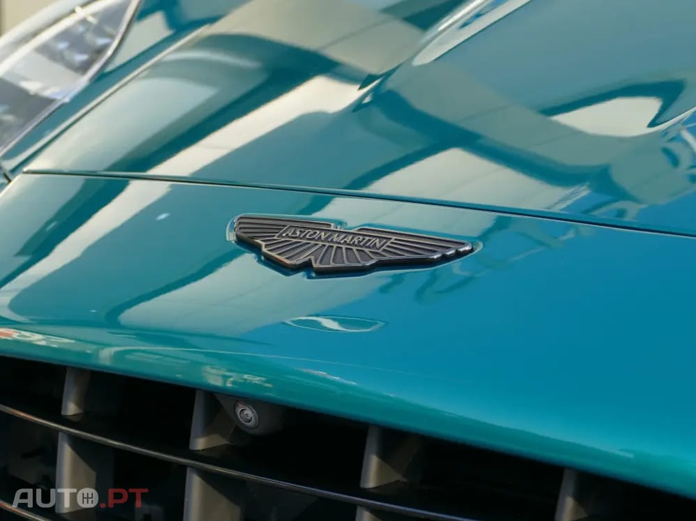 Aston Martin Vantage Coupé V8