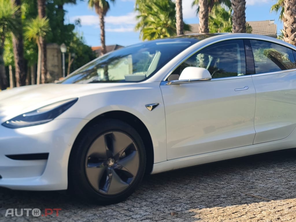Tesla Model 3 Tração Traseira Premium