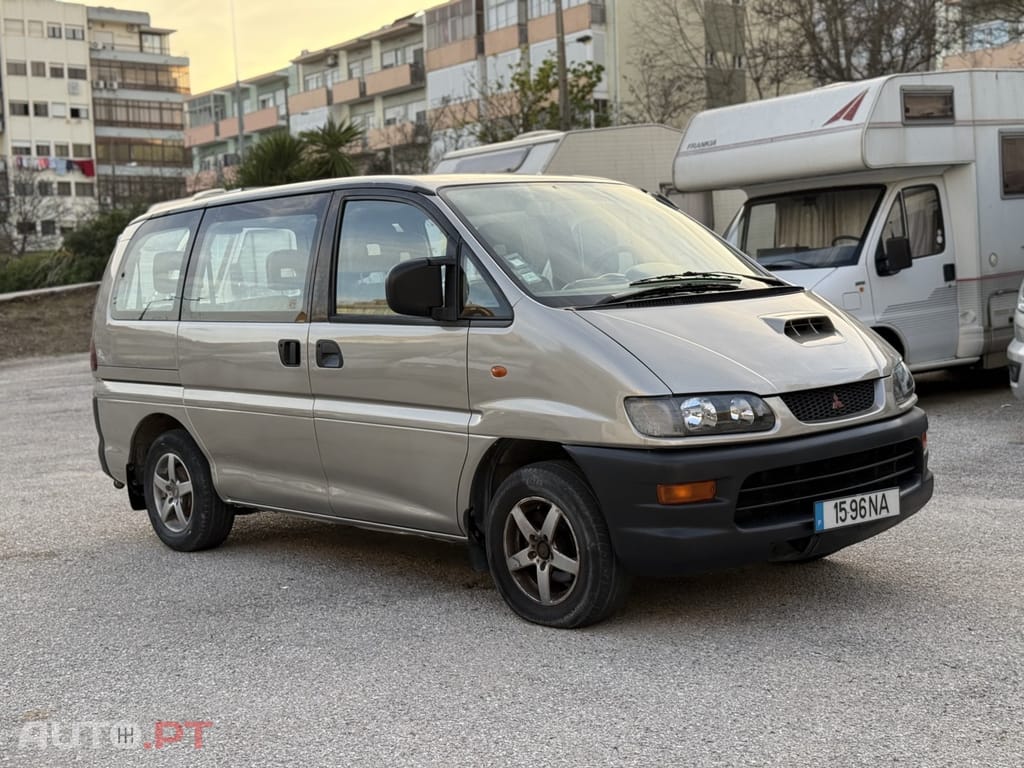 Mitsubishi Space Gear 2.5 TD GLX