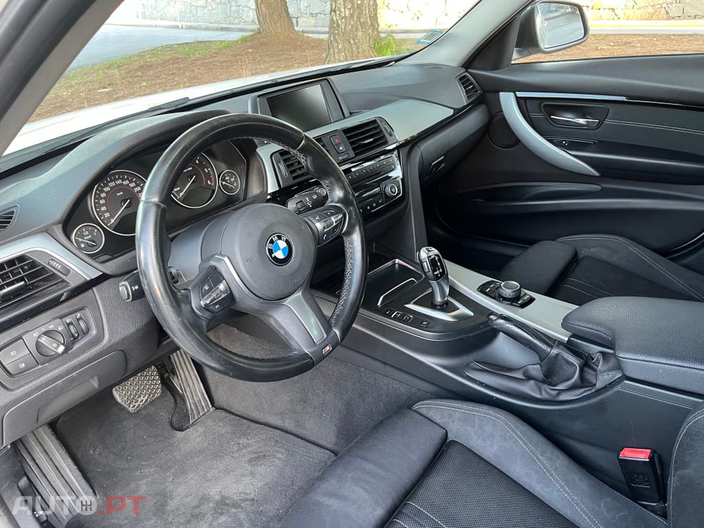 BMW 318 SPORT