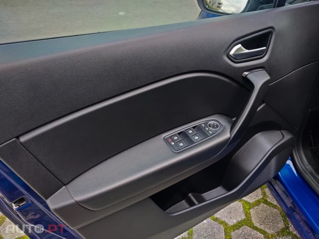 Renault Captur TCe 100 BUSINESS EDITION