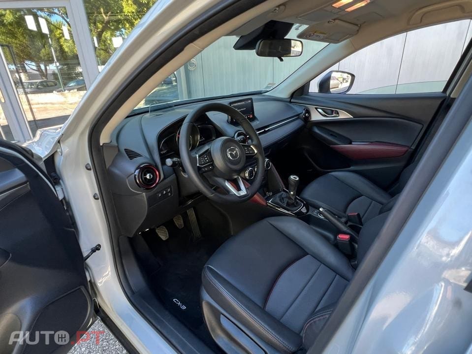 Mazda CX-3 1.5 Sky.Excellence HT Navi