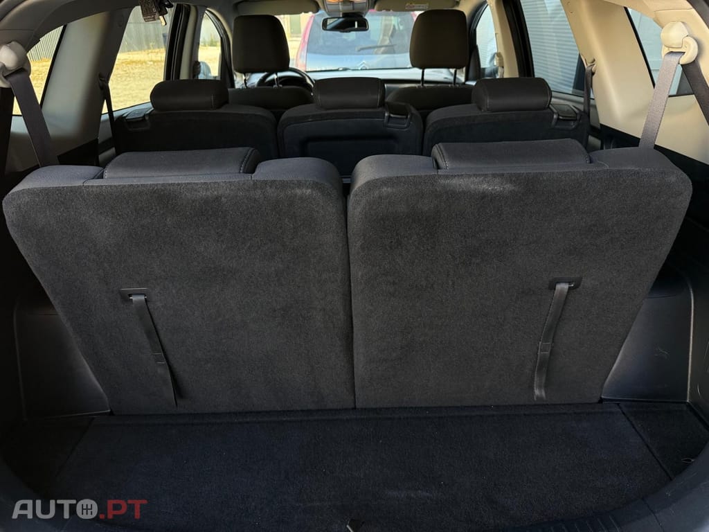 Kia Carens 1.7 CRDi ISG EX
