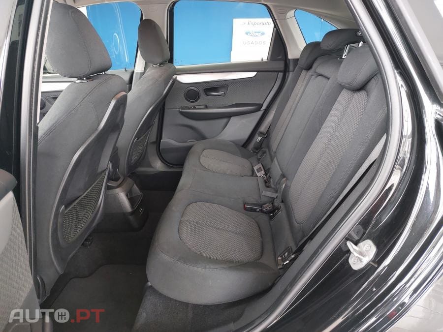 BMW 216 d Advantage Auto