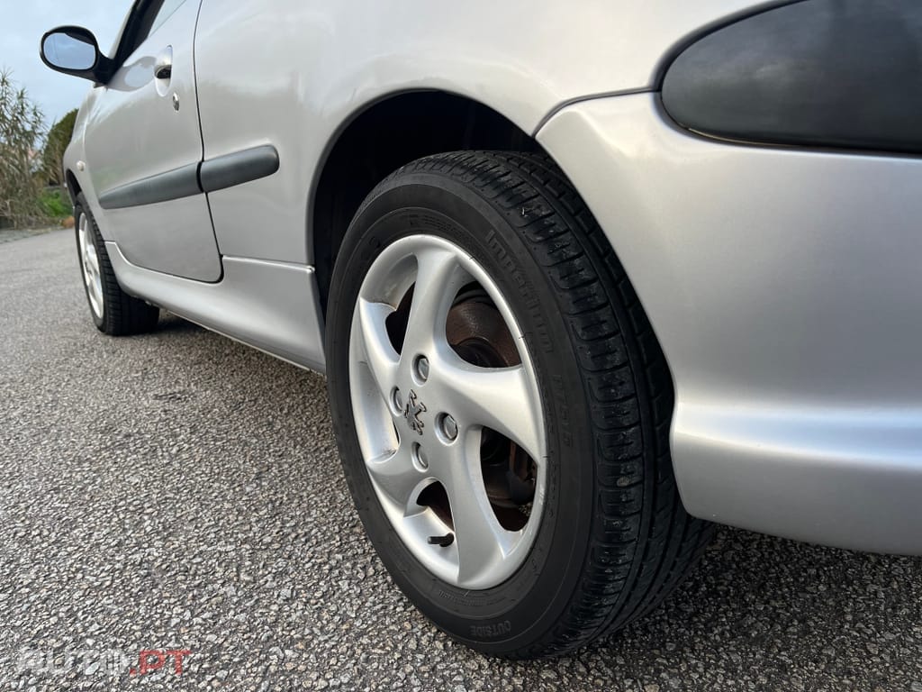 Peugeot 206 CC 1.6
