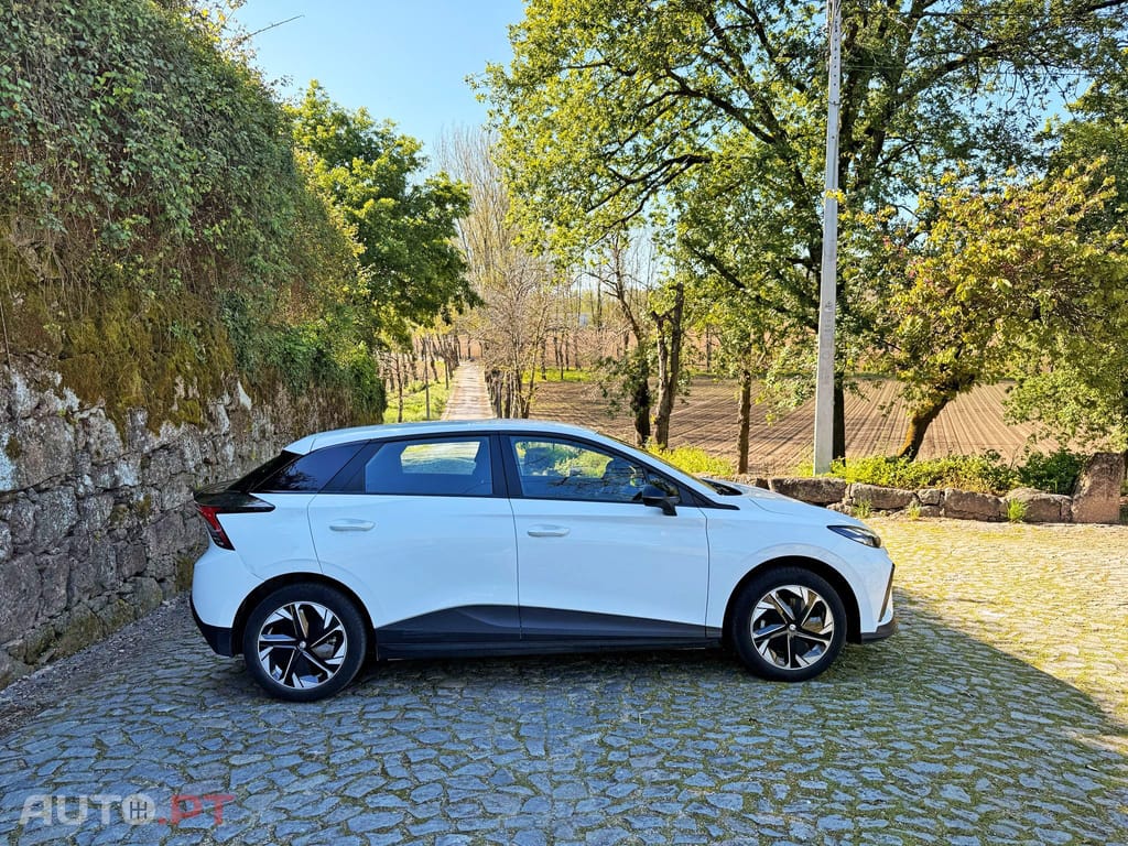 MG MG4 51 kWh Standard