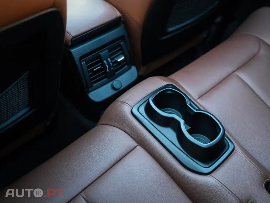 BMW 228 i Pack M Auto