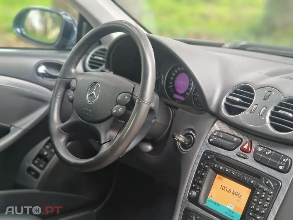 Mercedes-Benz CLK 240 Outro