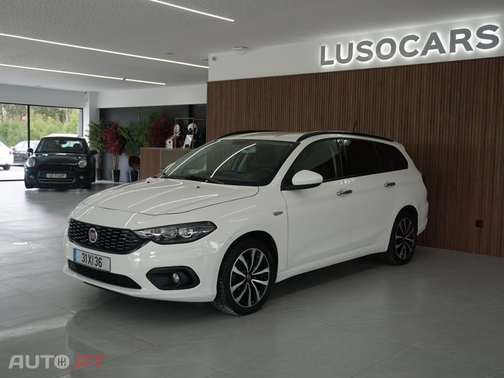 Fiat Tipo 1.6 M-Jet Lounge Tech J17 DCT