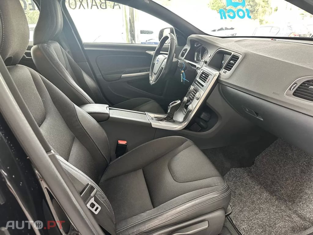 Volvo V60 Cross Country CX AUT. Nacional