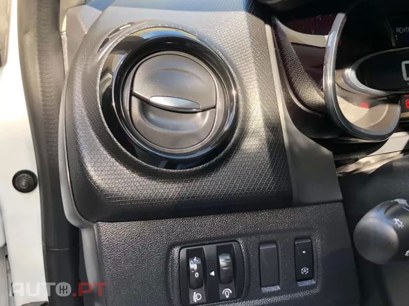 Renault Clio (Energy) TCe 90 Start & Stop LIMITED