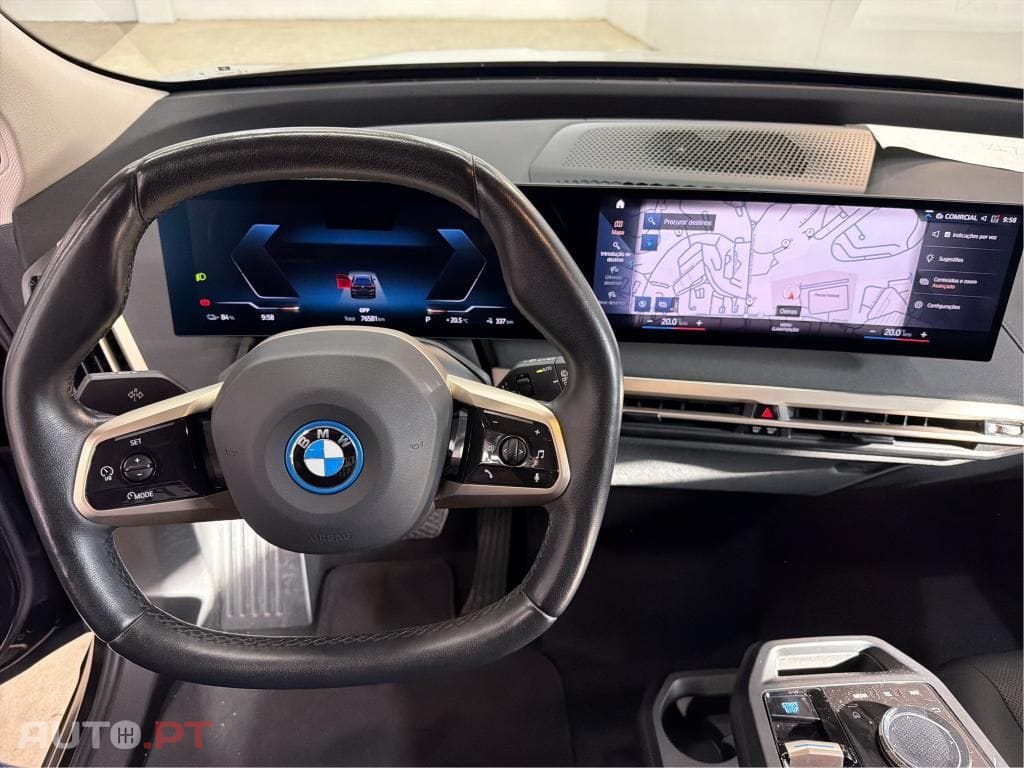 BMW iX xDrive 40