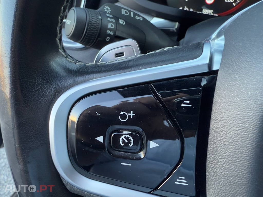 Volvo V60 2.0 D4 R-Design Geartronic