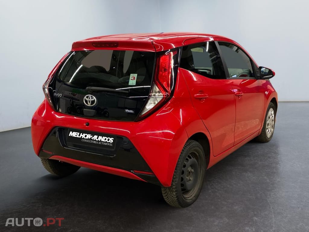 Toyota Aygo 1.0 VVT-i x-Play