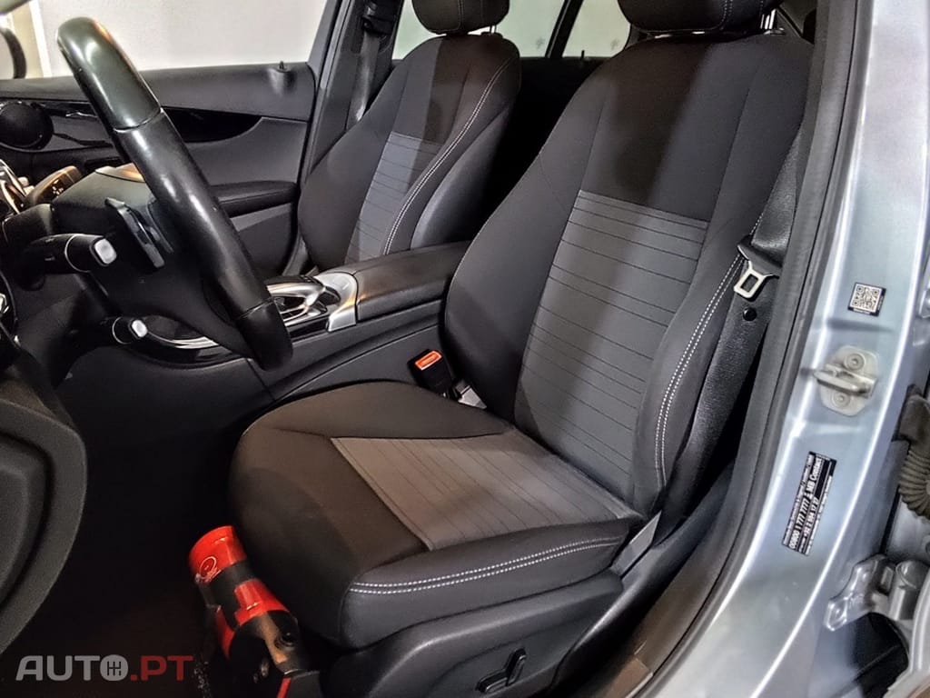 Mercedes-Benz C 300 BlueTEC Hybrid