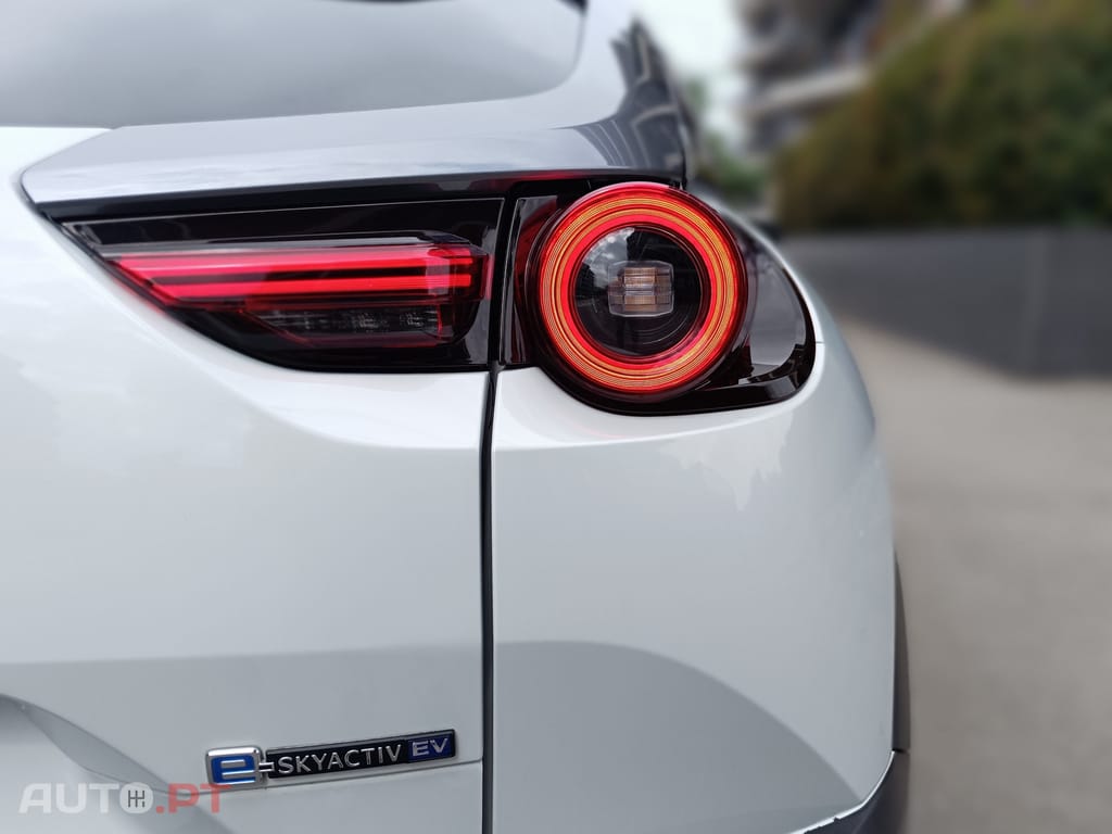 Mazda CX-30 e-SKYACTIV Makoto Urban Expression