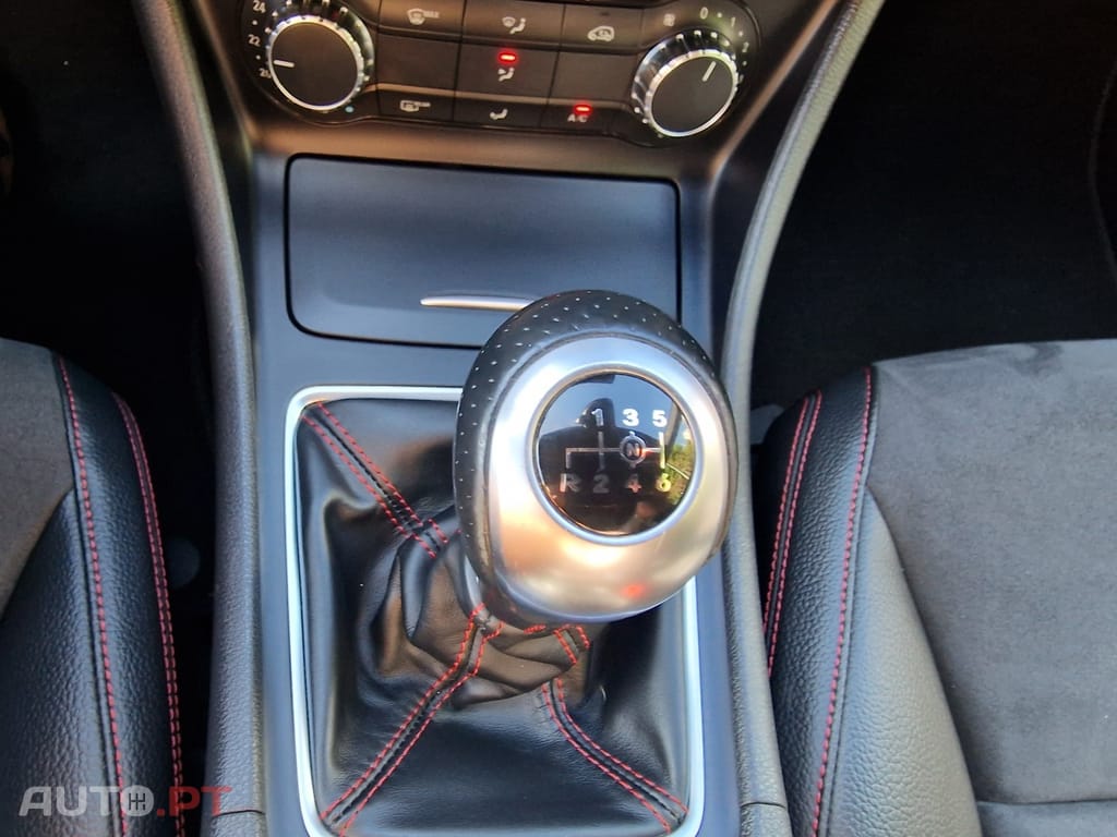 Mercedes-Benz A 200 CDI AMG Line
