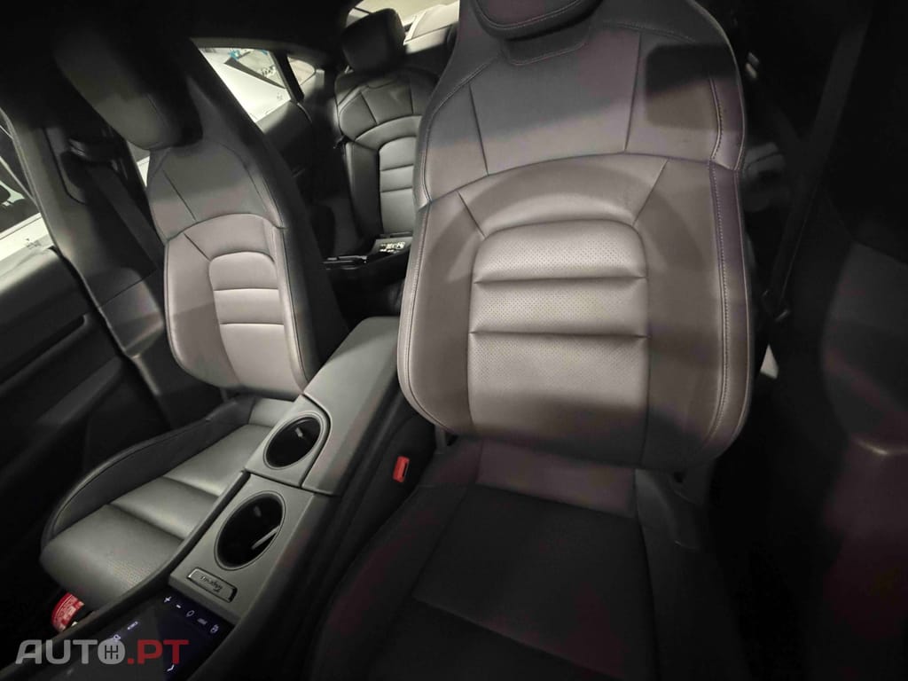 Porsche Taycan 4S