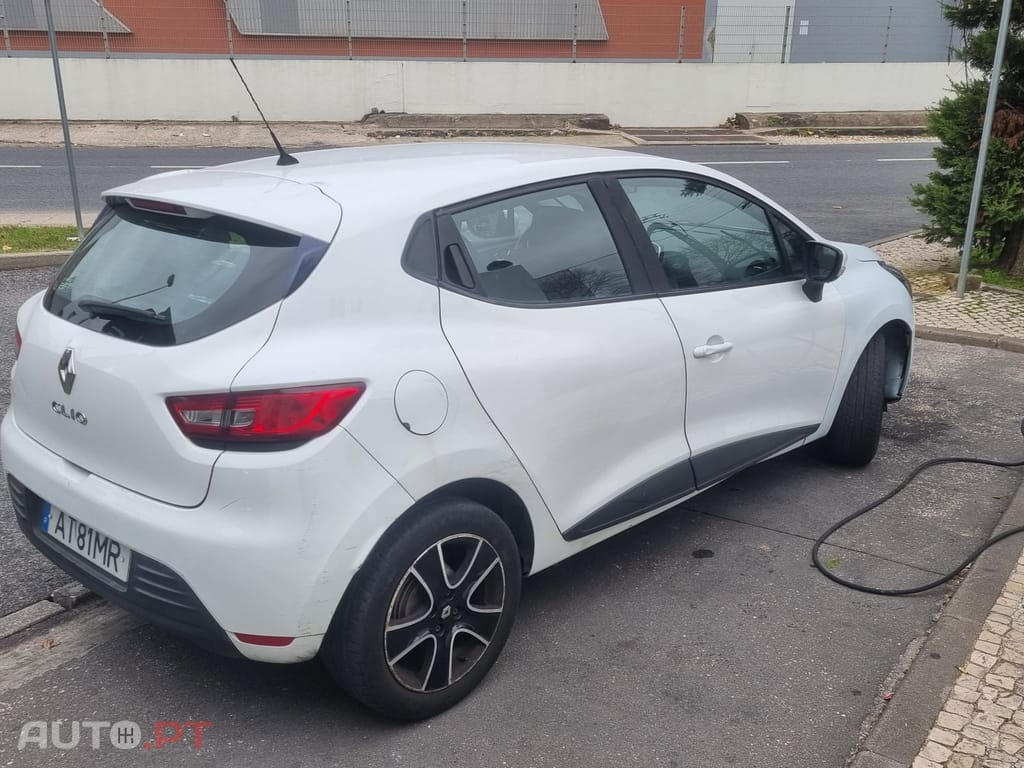 Renault Clio var