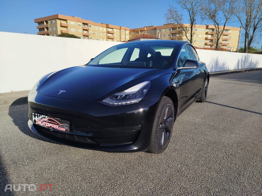 Tesla Model 3 Tração Traseira